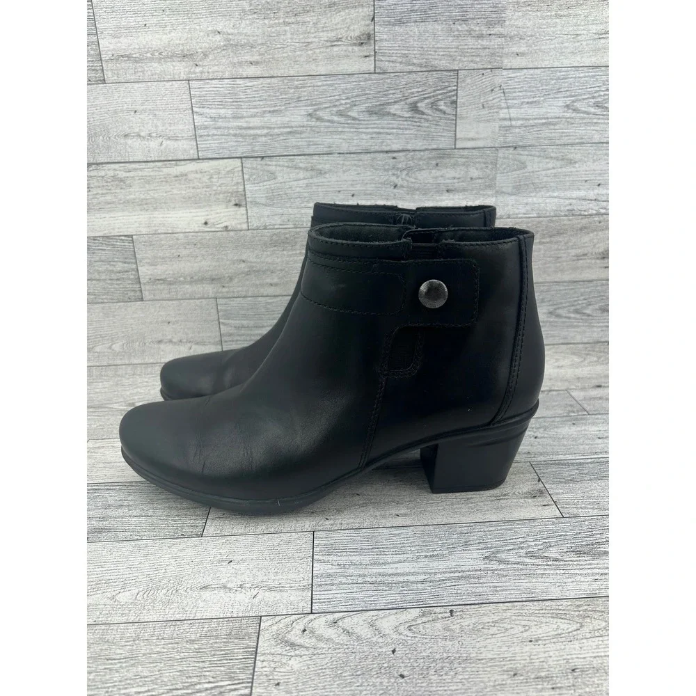 Clarks Collection Black Leather Ankle Boots‎ Block Heel Side Zip Women Sz 8.5M